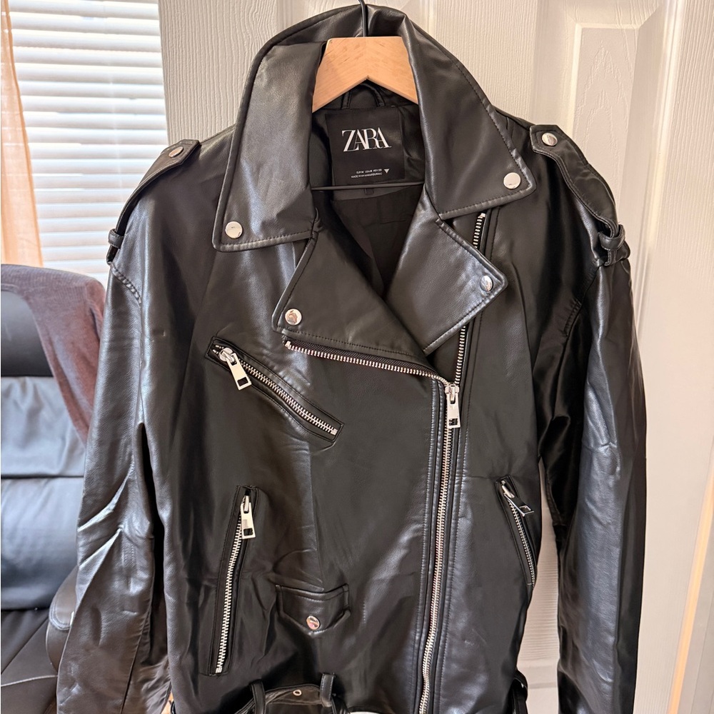 Zara Women's Black Leather Biker Jacket